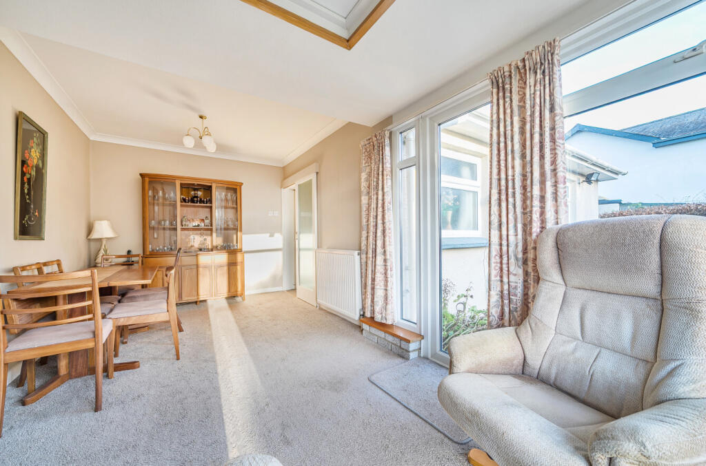 1386754-7-693c367...