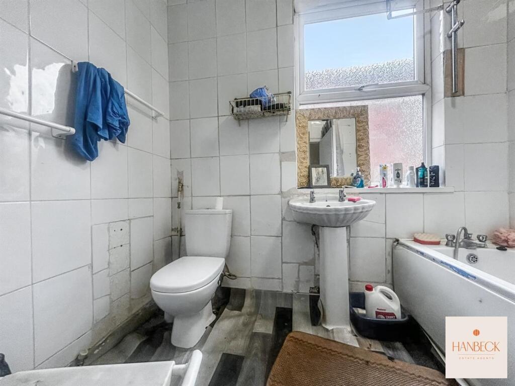 WhatsApp Image 2025-07-21 at 09.40.27 (2).jpg