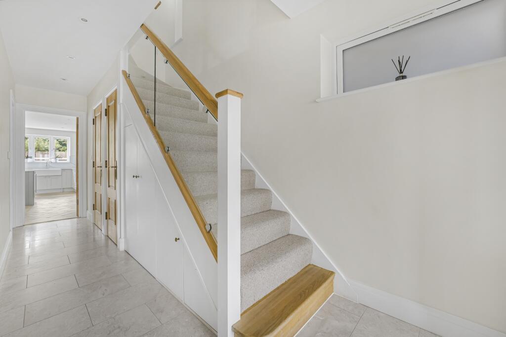 Nicoleta Aliman EweMove Bexleyheath Viewfield Road