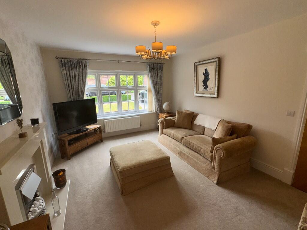 Front Lounge 