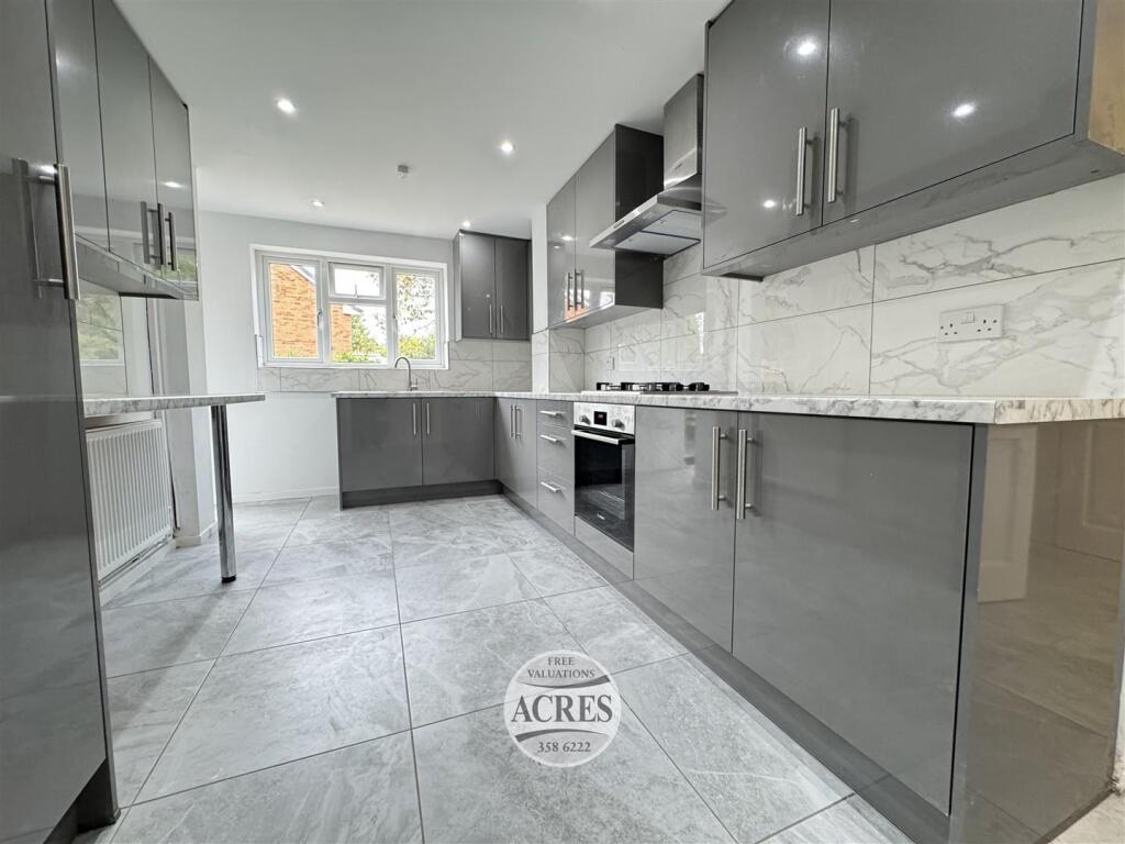 IMG_7992 (Large).jpg