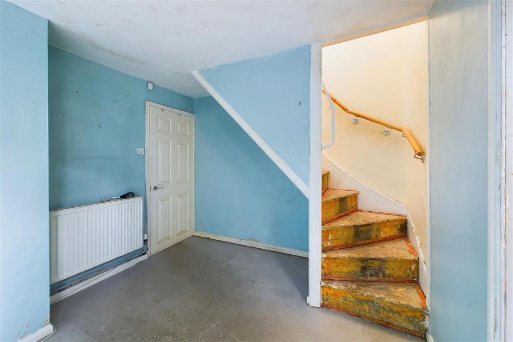 55 Lower High Street, Shirehampton, Bristol BS11 0