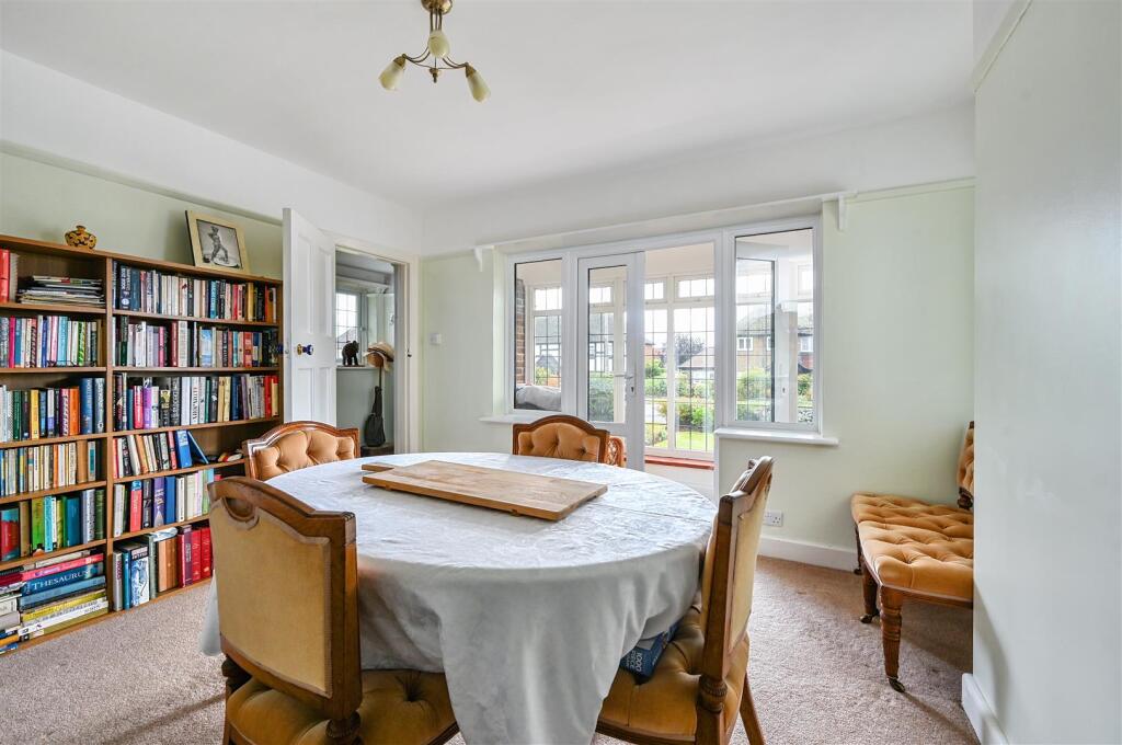 186 COODEN DRIVE - TN393AH (20).jpg