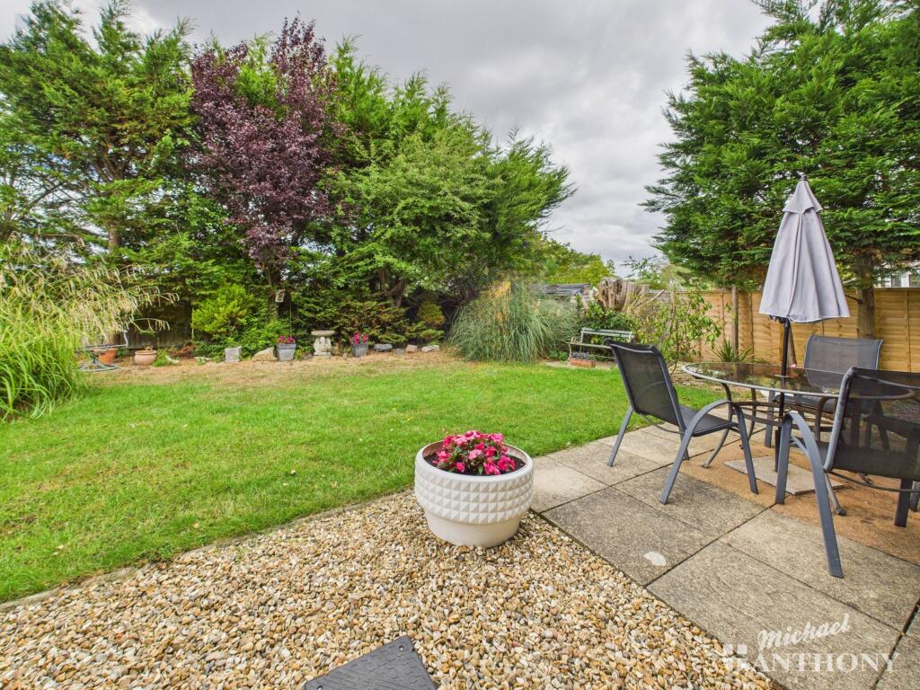 CAM03852G0-PR0377-STILL021