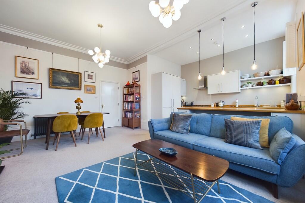 CAM01085G0-PR0510...