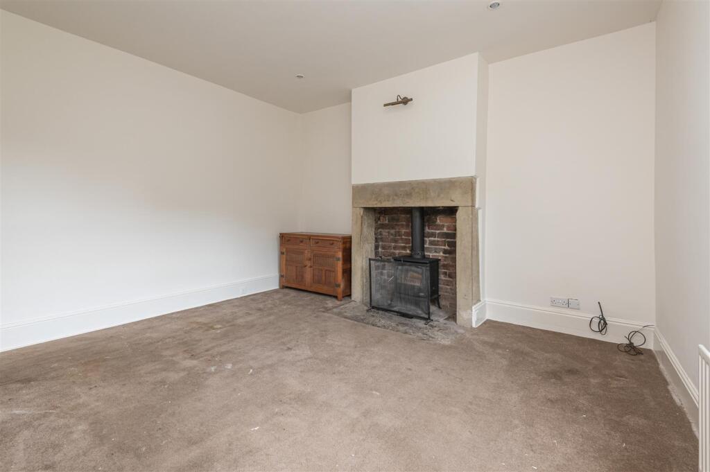 37 - 1 Lower Holme House HX2 6TE.jpg