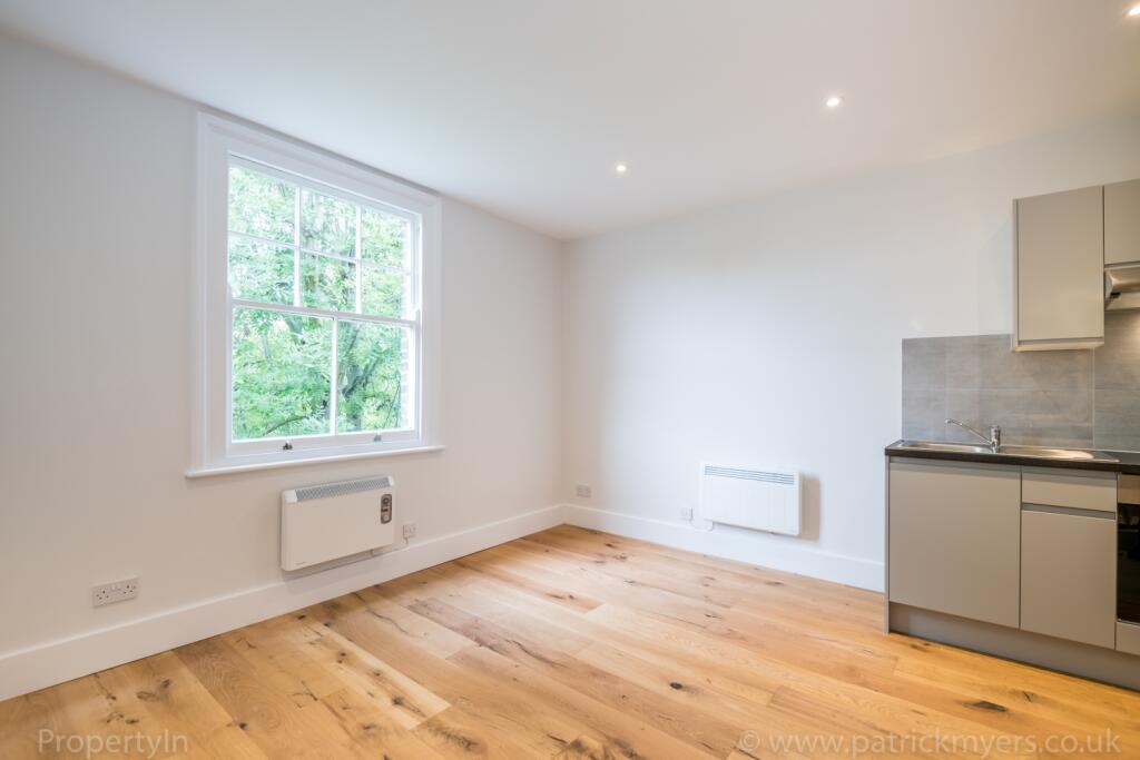 Flat 6, 71 Thurlo...