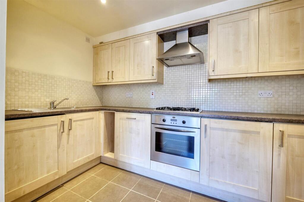 Henry Street, Childes Court, CV11