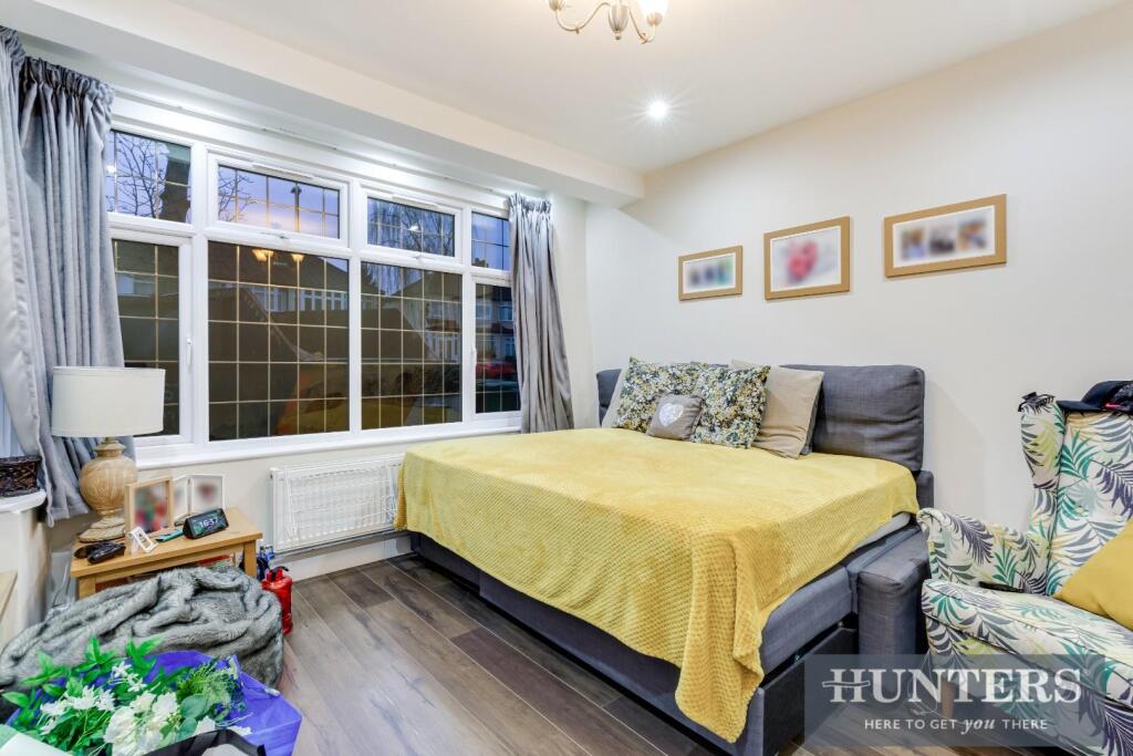 HENLEY AVENUE -1.jpg