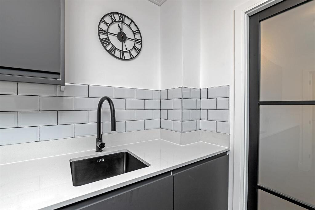 17MalthouseCourt-25.jpg