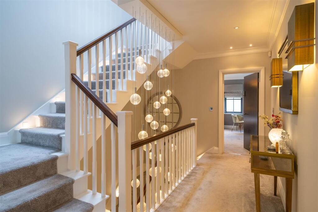 OBI_Will&#39;s House_7R50245-HDR-Edit_Hall.jpg