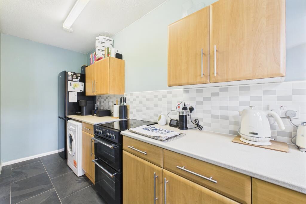 CAM03162G0-PR0299-STILL012