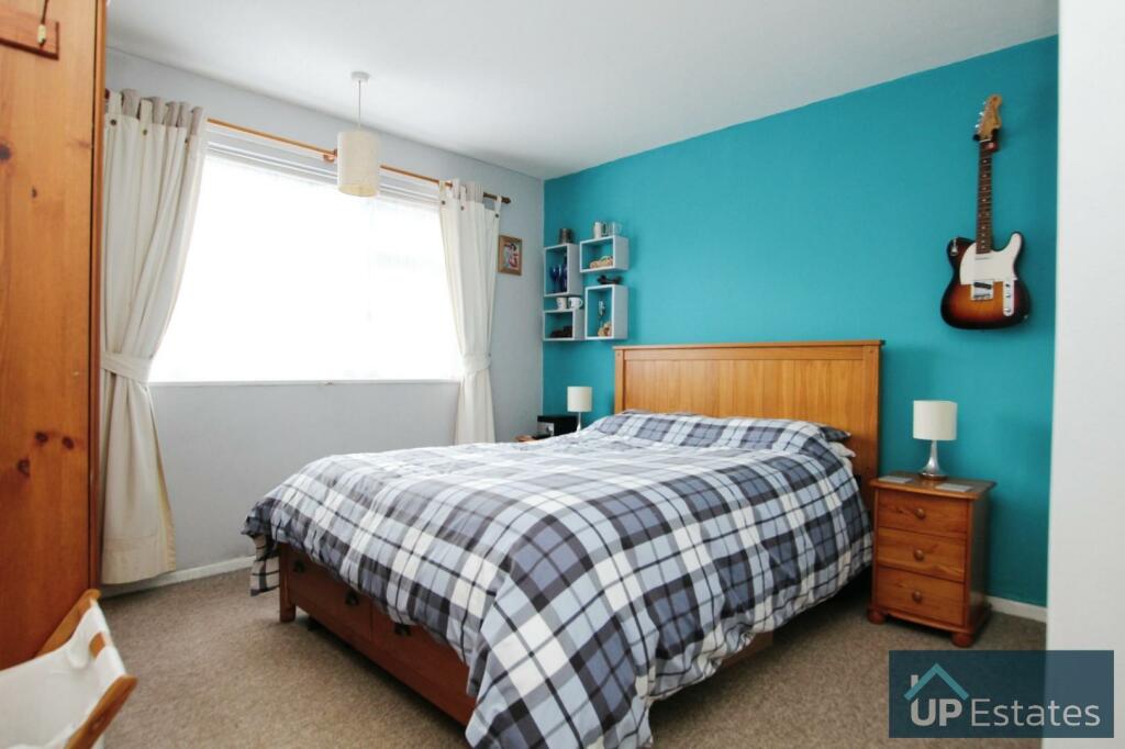 Bedroom.JPG
