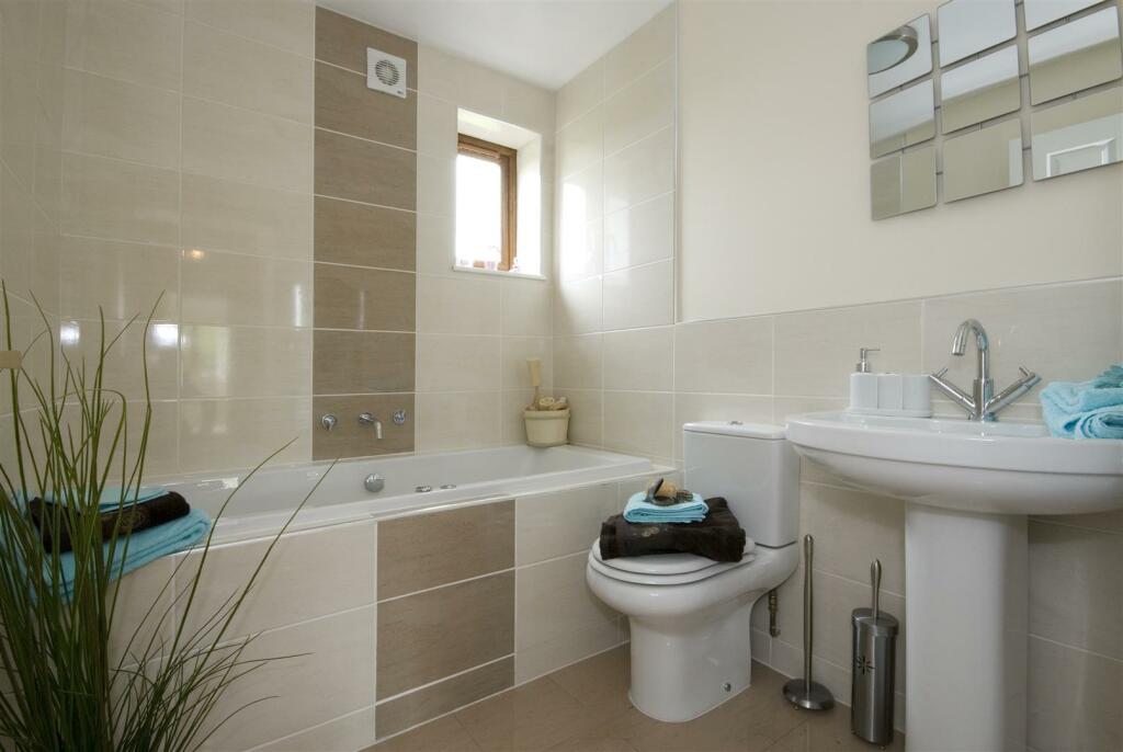 bathroom1.jpg