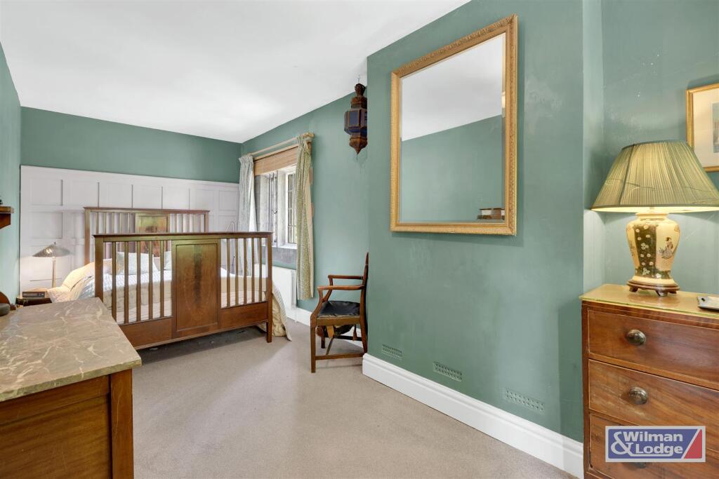 Period Property - Four Bed with Formal Gardens (13