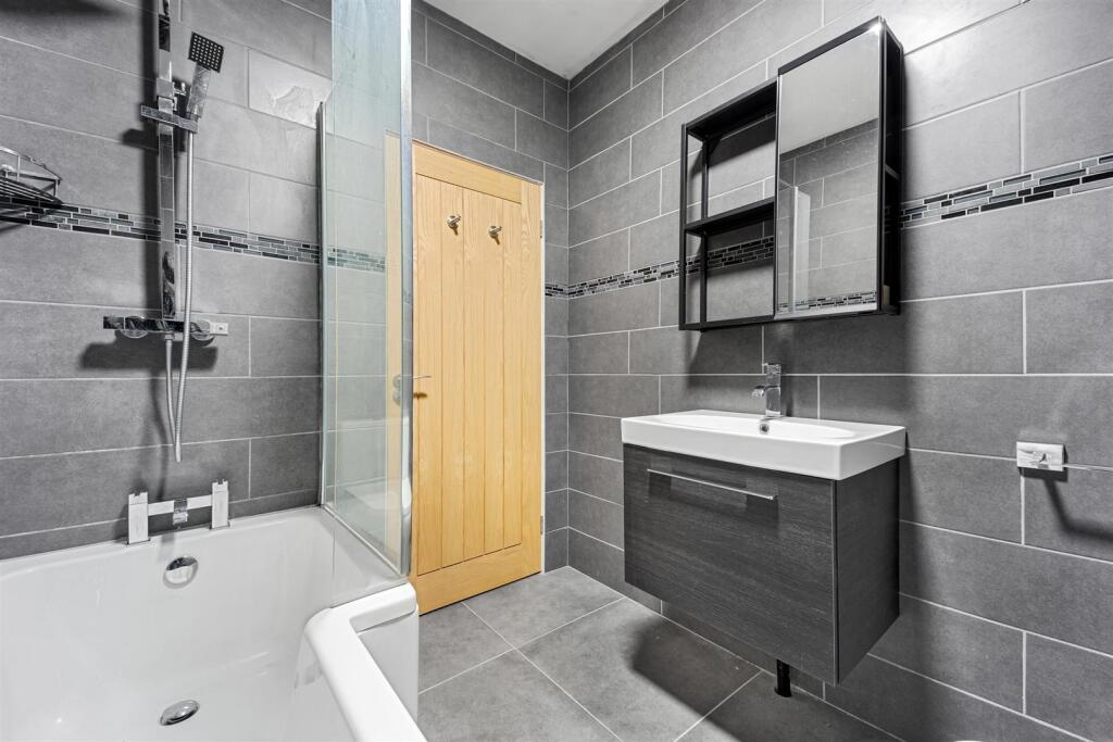 Bathroom 2