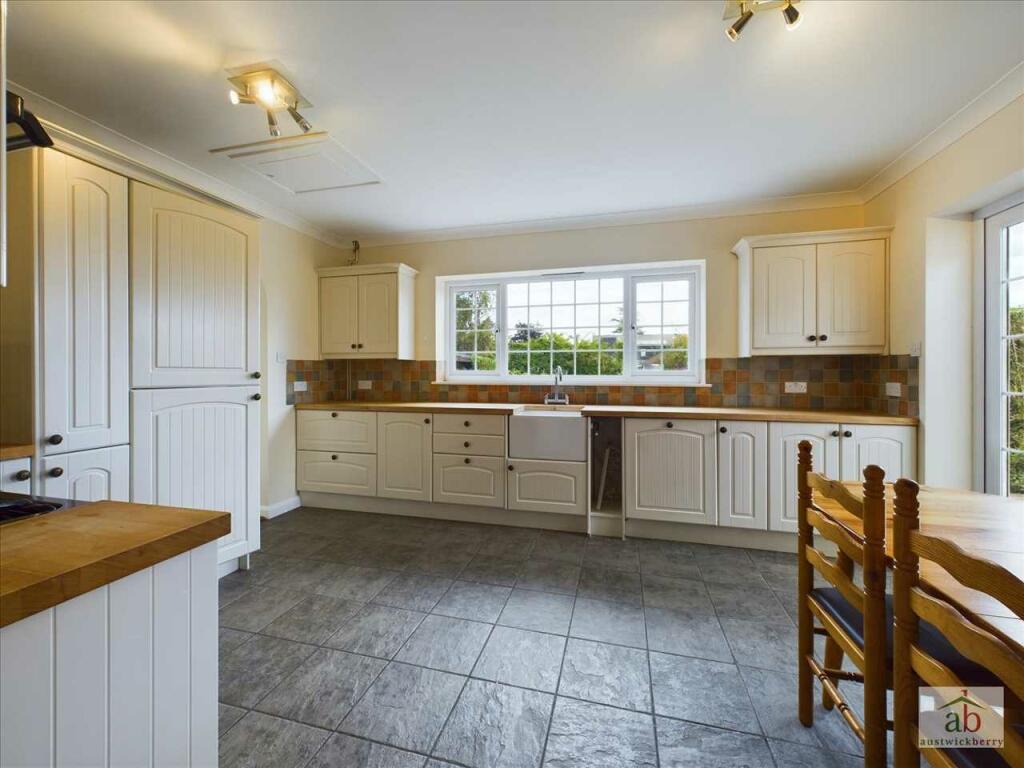 Kitchen/dining room