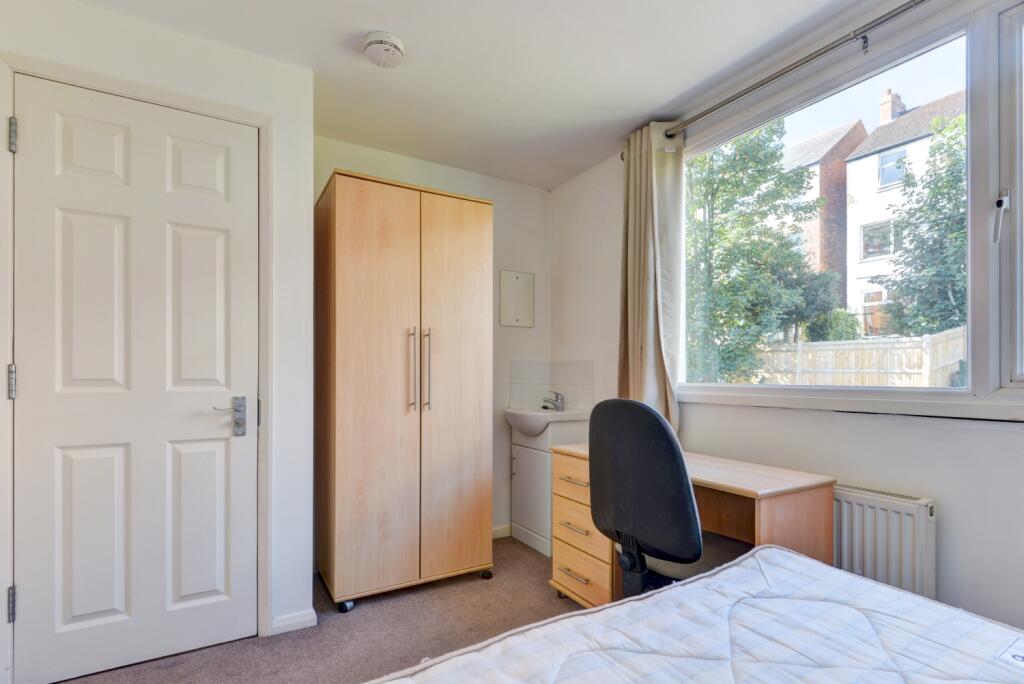 33 Stanmer Villas Bedroom 5 (2)