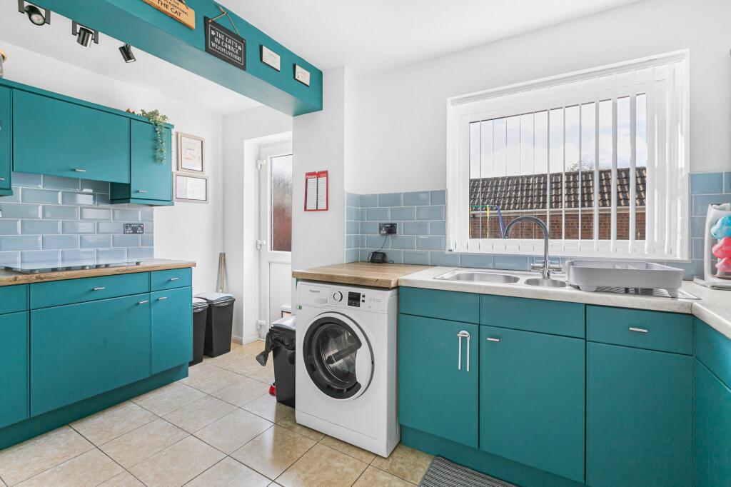 Kitchen / Utility Area