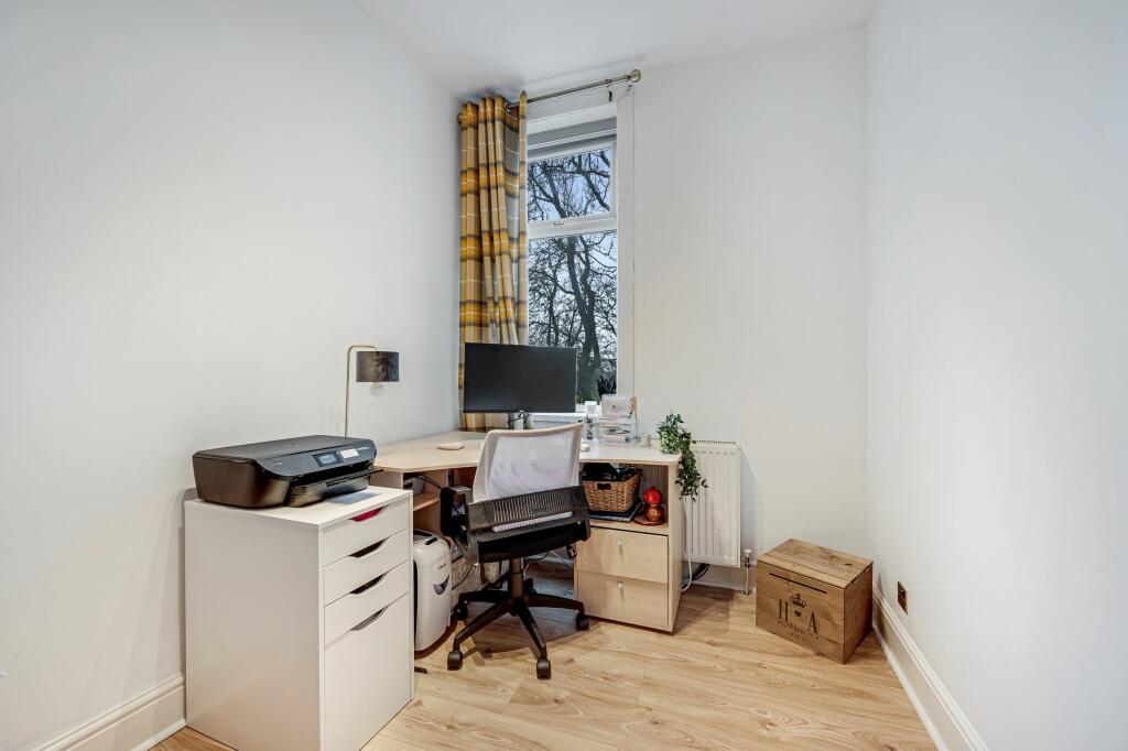 Bedroom 4 / Study