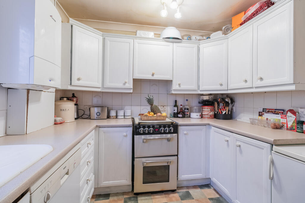 Morley-Road-Sutton-semi-detached-house-IMG_4910-HD