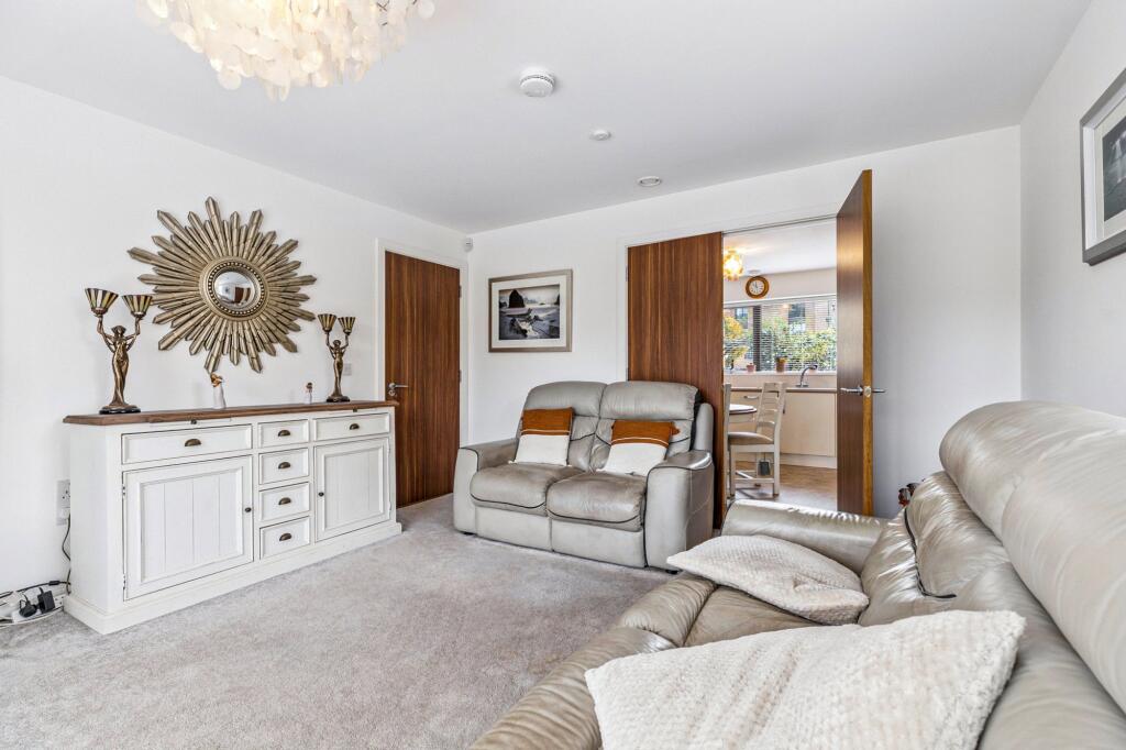 Living Room (Grnd)