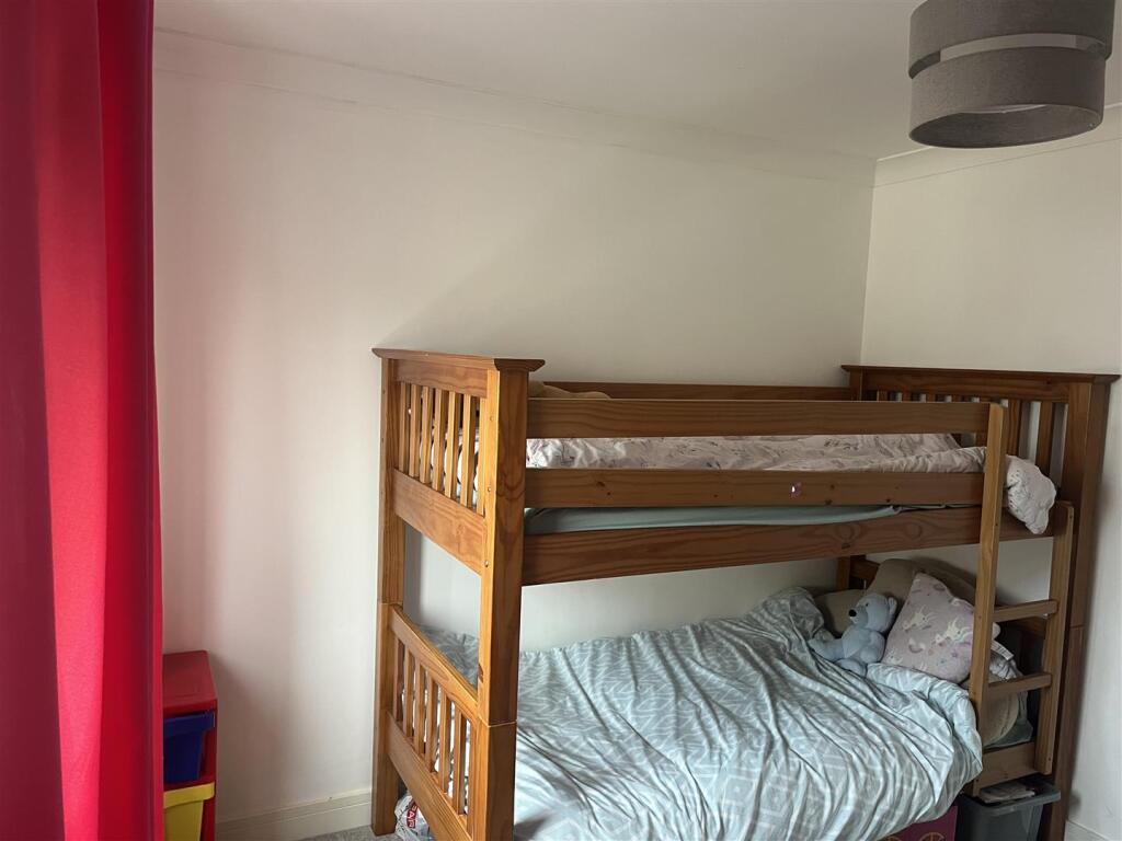 Bed 2 3.jpeg