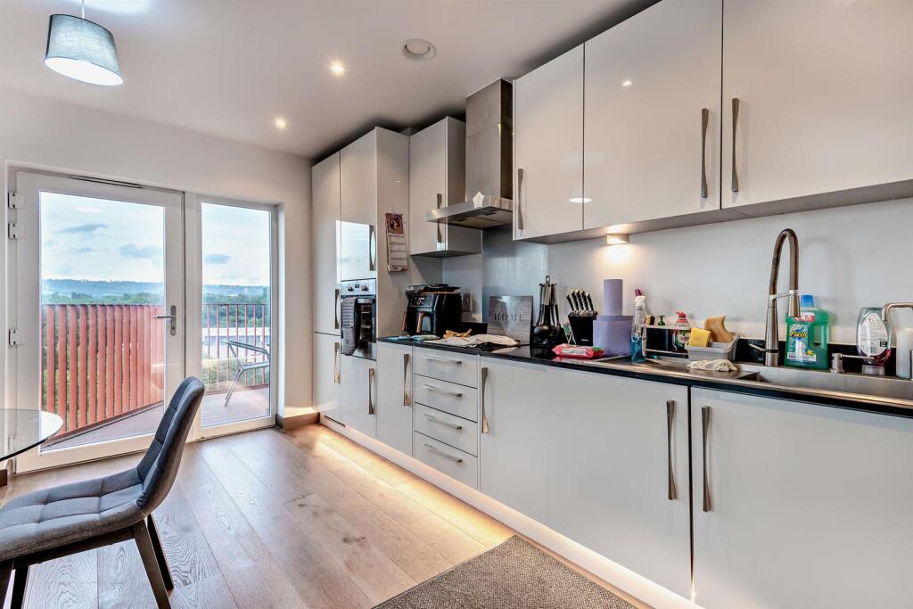 8660491-interior11-800.jpg
