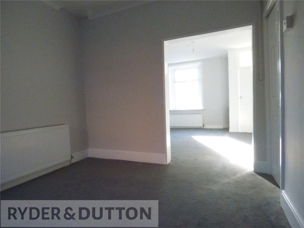 Rear Reception/Loung