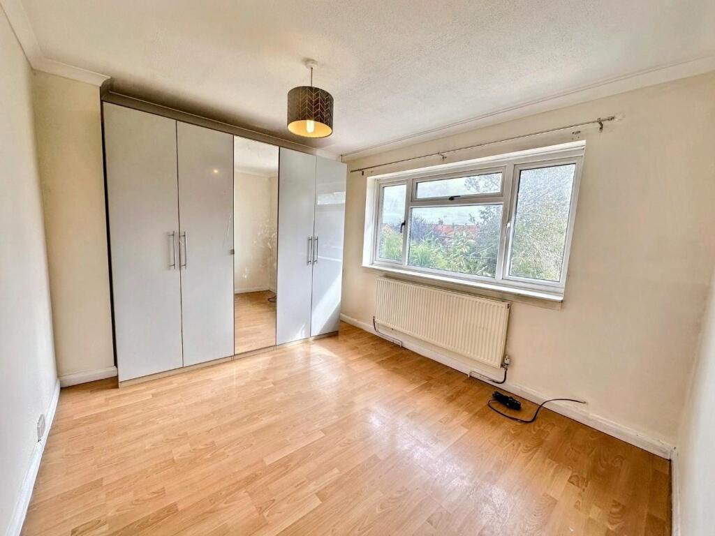 WhatsApp Image 20251007 at 124002_b9478a68.jpg