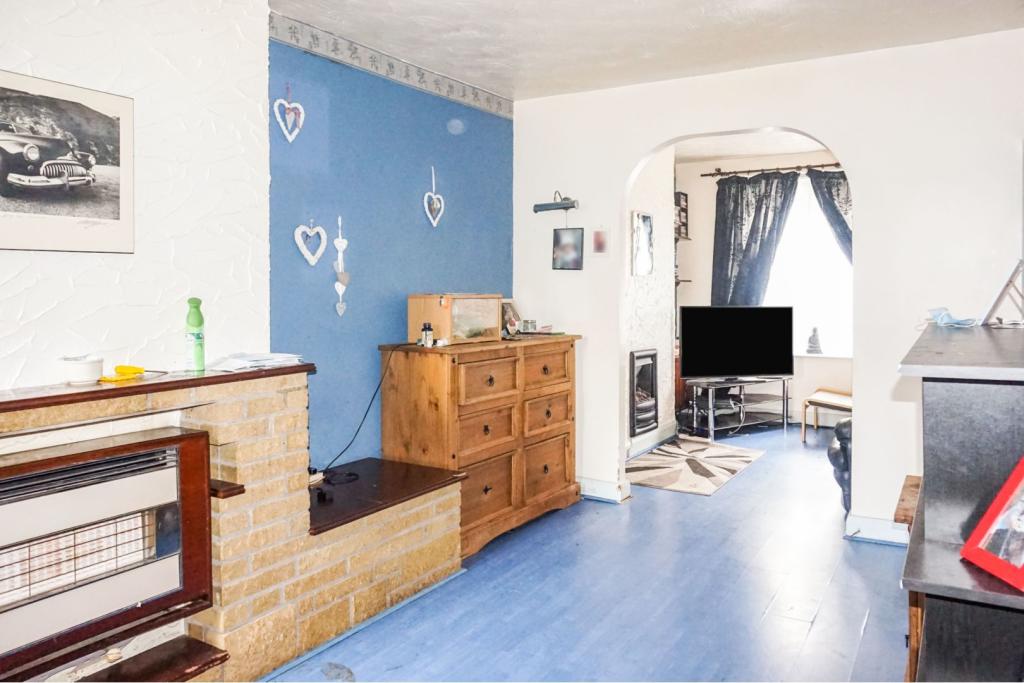 Lounge/Dining Room