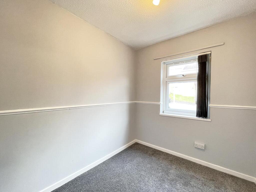 Bourne Close 27 - Bed 3.jpg