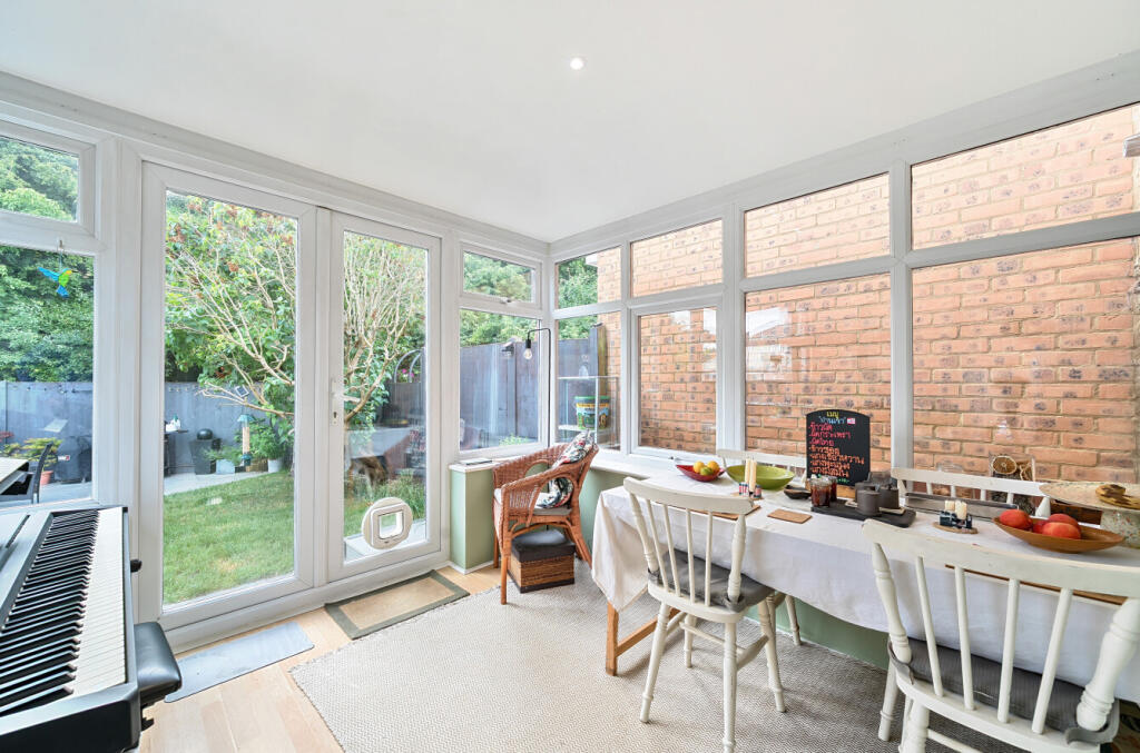 1315756-12-685d09...