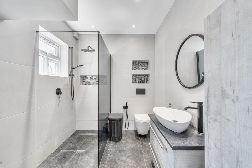 1306272-3-6852c4e...