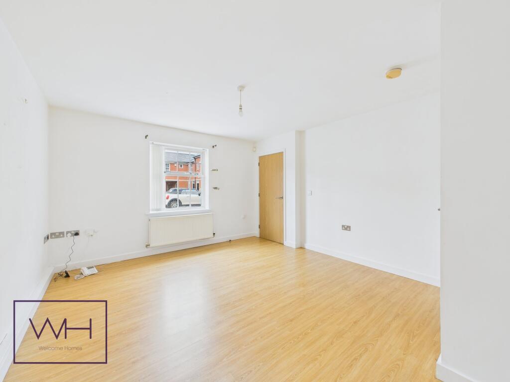 CAM03785G0-PR0303-ST