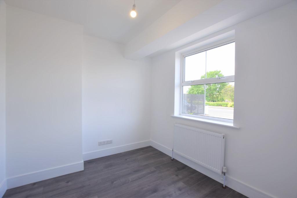 BEDROOM SIX / STUDY