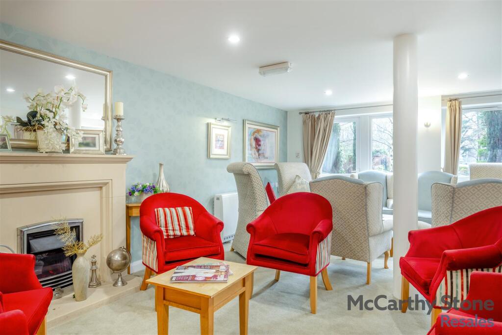 8635871-interior01.jpg