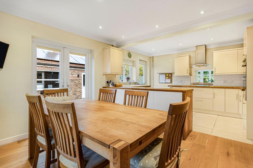 Kitchen/Dining Room