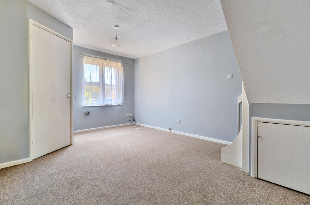 1298082-40-682cb7...