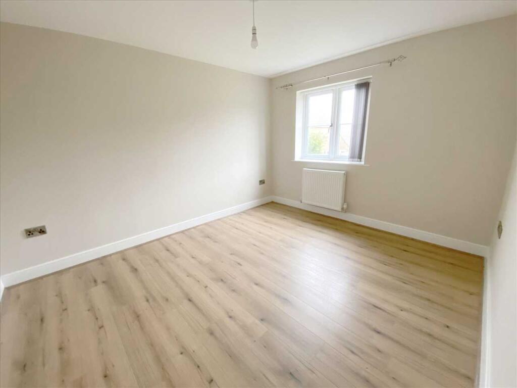 Bedroom 2: