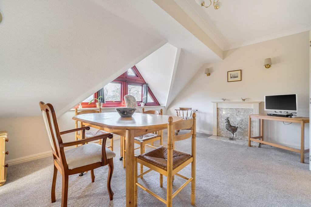 Palace Gate, Odiham, RG29