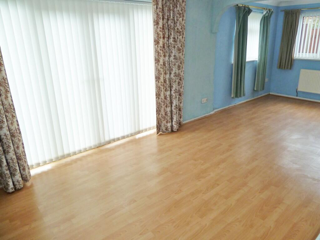 Dining/2nd Living rm
