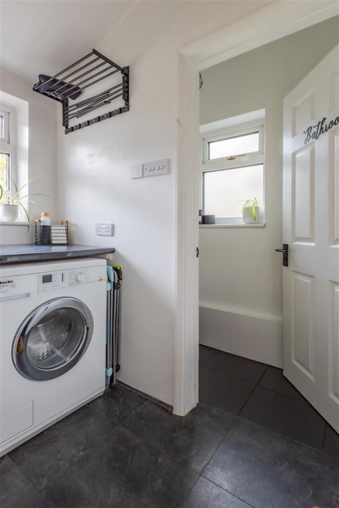 Ambleside Avenue 7-28.jpg