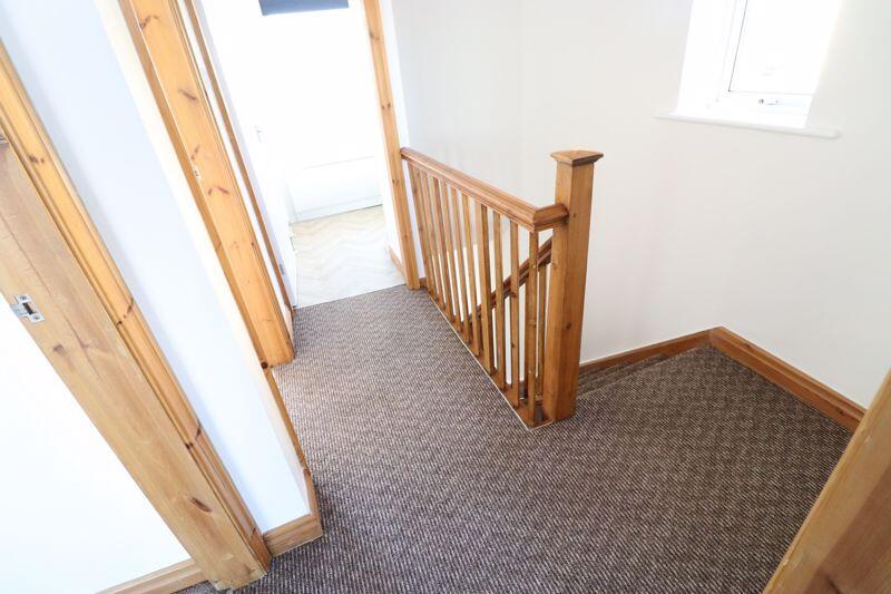 FIRST FLOOR LANDING