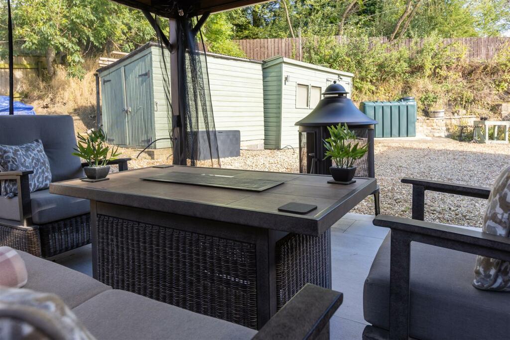 Breck House Farm Bungalow External-10.jpg