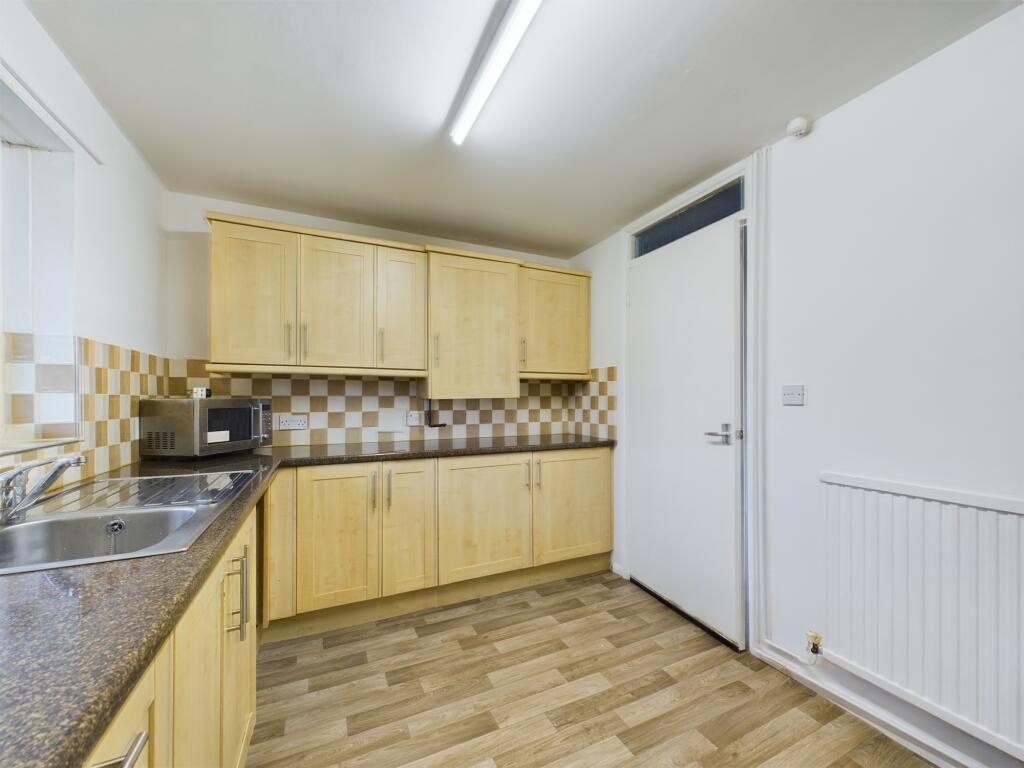 CAM02668G0-PR0152-STILL002