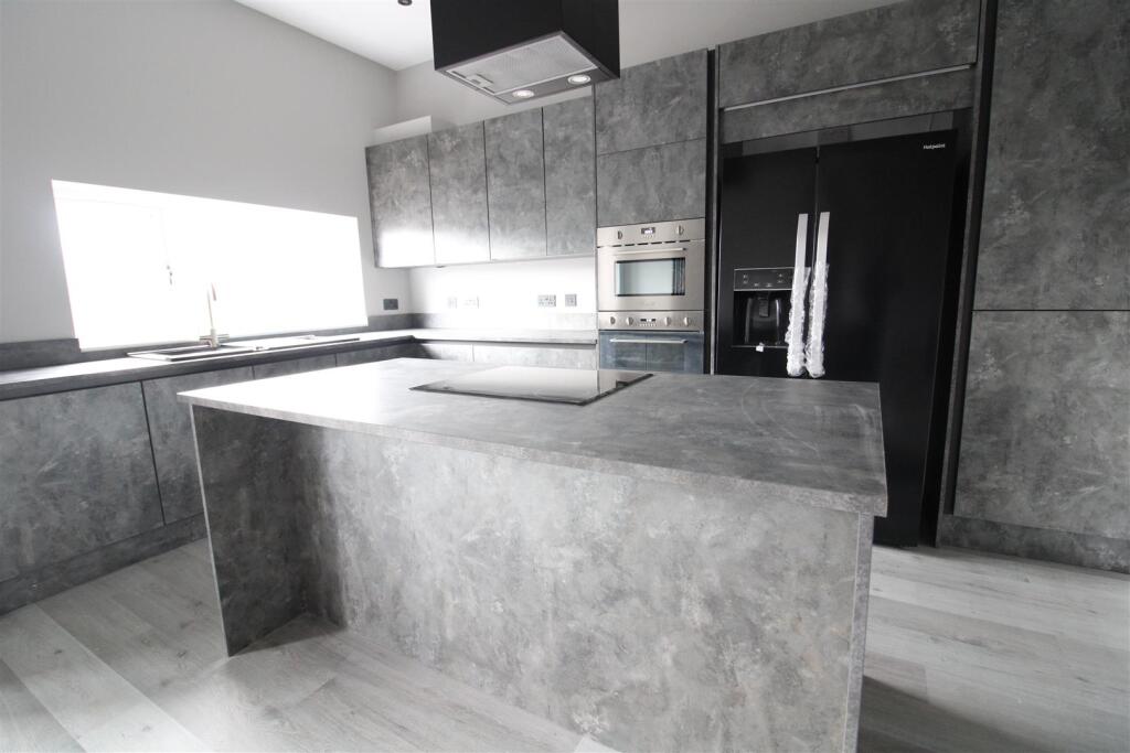KITCHEN &amp; DINING