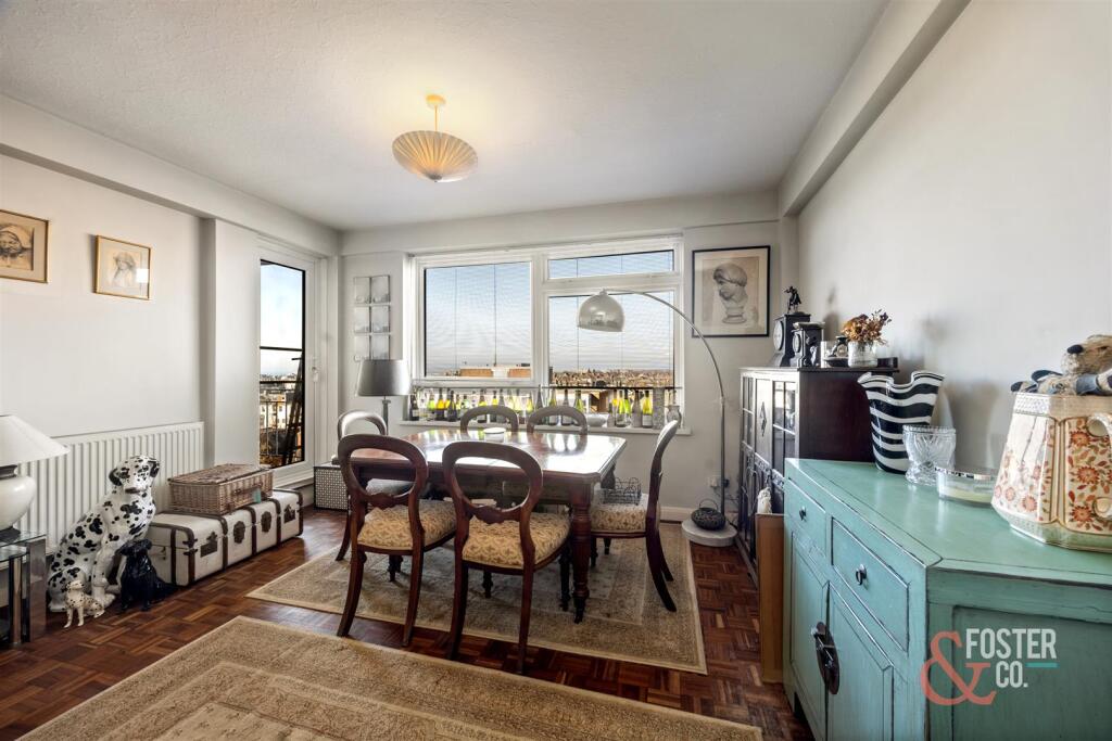 The Drive, Grove Court 25-019.jpg