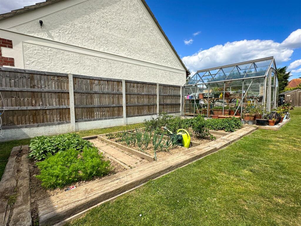 VEGETABLE PLOT &amp; GREENHOUSE