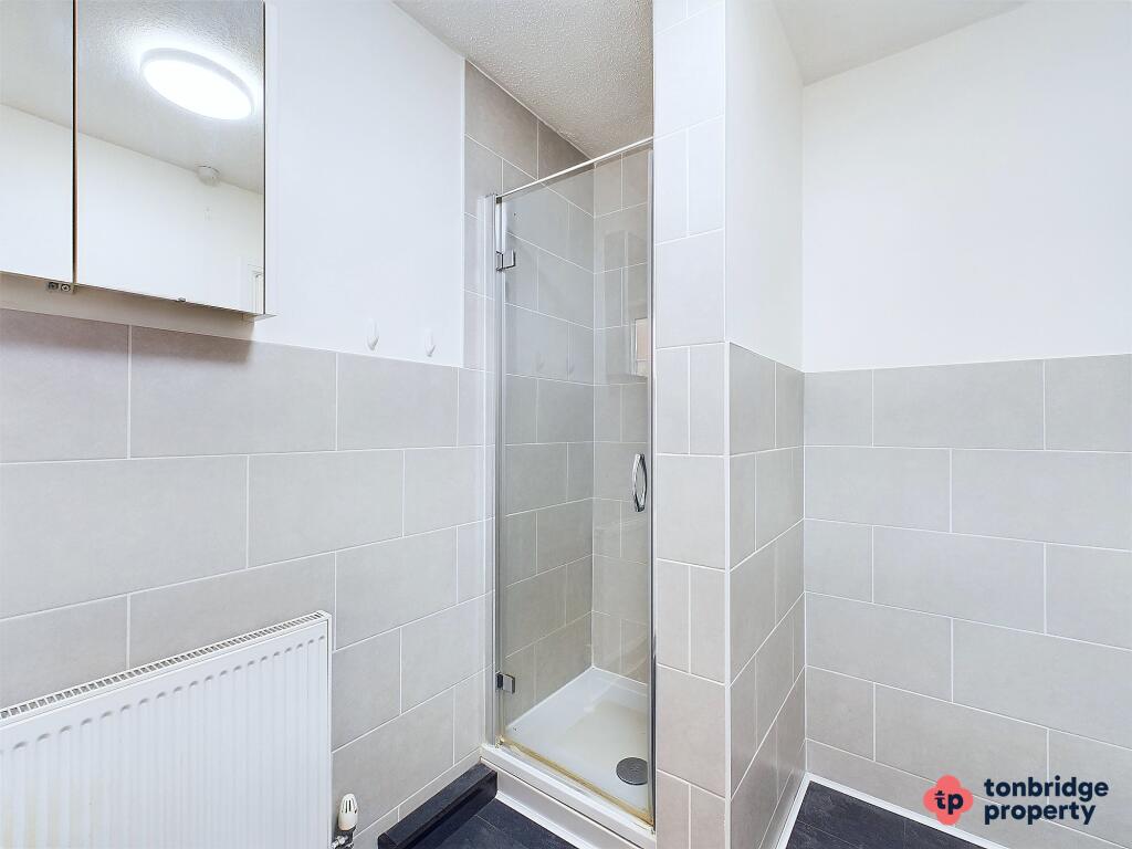 CAM03742G0-PR0018-STILL011